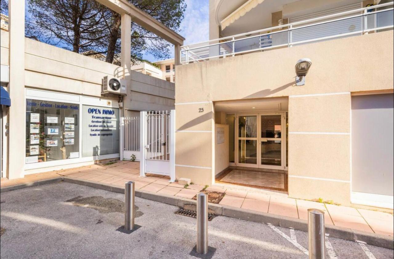 Port Azur Lägenhet Vallauris Exteriör bild